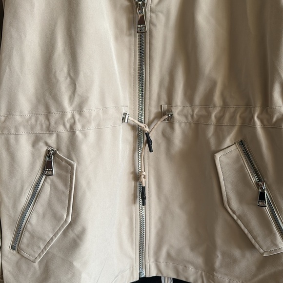 DKNY Hooded Anorak Jacket - Picture 3 of 5